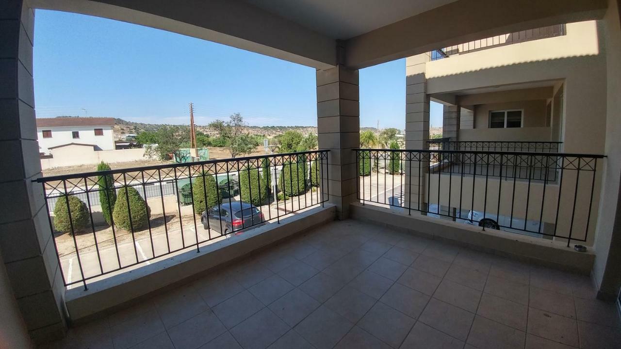 Pyla Gardens A102 Apartment Bagian luar foto